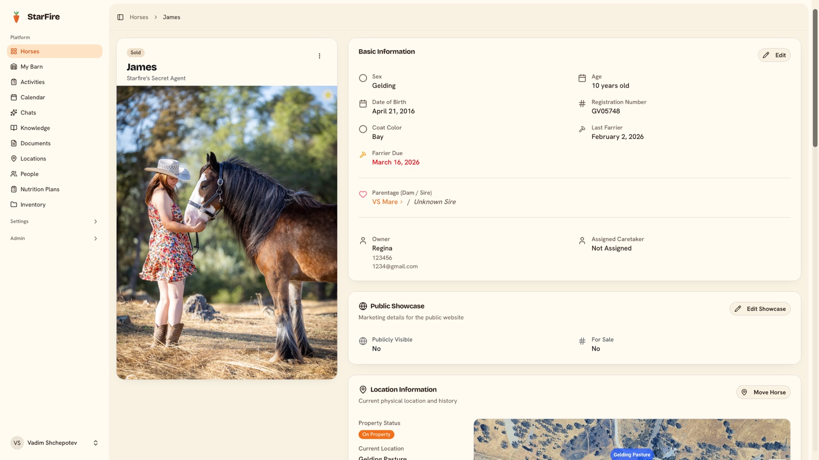 A single horse's profile in CarrotOnTheHorse with vitals, owner, farrier due dates and location